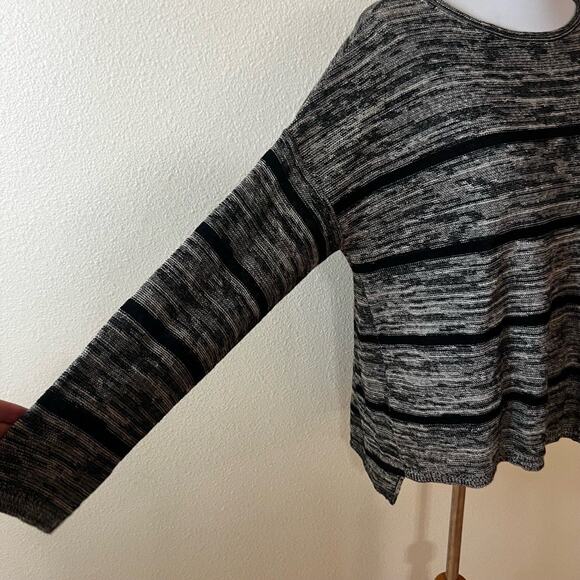 EILEEN FISHER Knit lightweight sweater MEDIUM Black Grey Striped Organic Linen - Picture 4 of 7